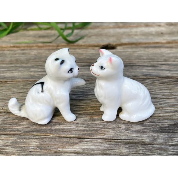 Vintage Pair Bone China Cat and Dog White Figurines Knick Knacks - Picture 6 of 9